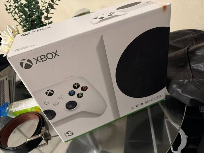 xbox series s 512gb with official warranty and box