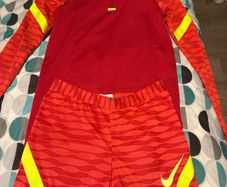 Men's Nike set half zip and shorts red