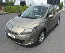 2010 Renault Grand Scenic