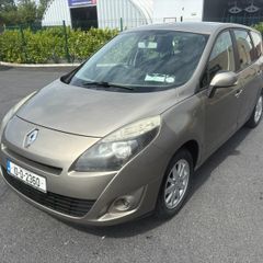 2010 Renault Grand Scenic