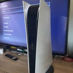 Playstation 5 - Digital Edition - 825GB - 1 Red Controller