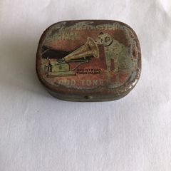 Vintage His Masters Voice HMV loud Gramophone Needle tin