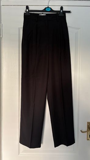 H&M Black Tailored Twill Trousers size uk 4/6 (32)