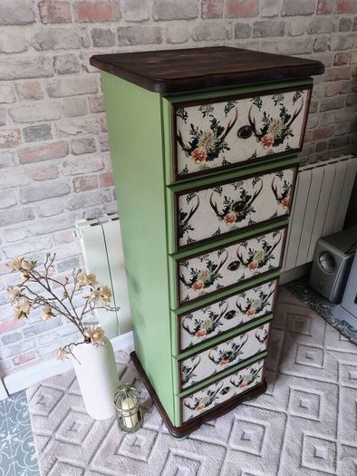Tall boy chest of drawers