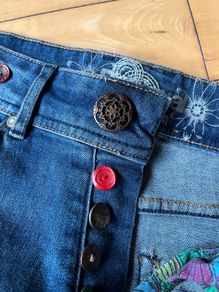 Desigual jeans
