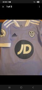 leeds United Age 7/8 shirt