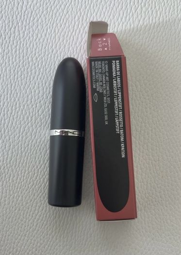 MAC Macximal sleek satin lipstick 3.5g shade Creme in your coffee