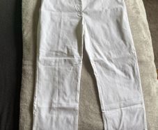 White Cropped trousers