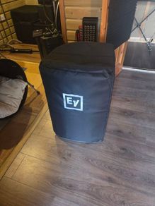 EV EKX PA system with Allen&Heath mixer