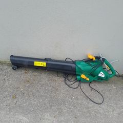 Leaf blower