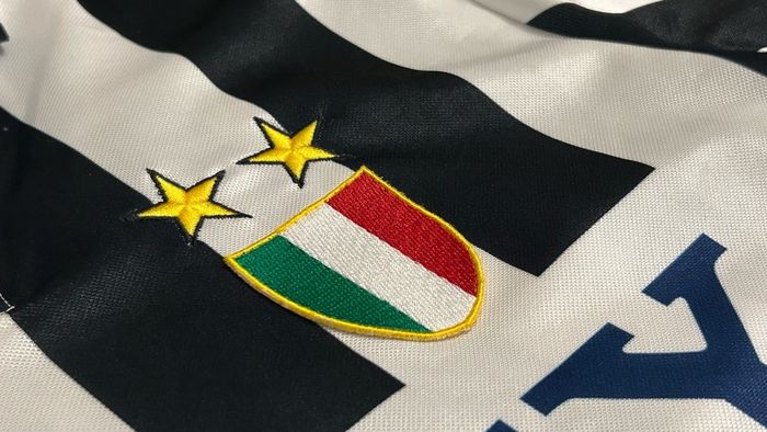 Gianluca Vialli Juventus tribute football jersey shirt 1995 1996 official retro