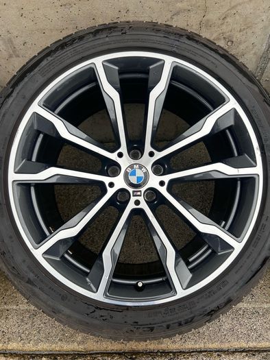 Genuine BMW Style 699M 20" Alloys & Tyres - Like New