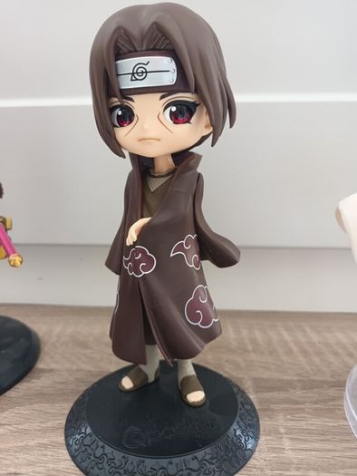 Figurines
