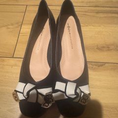 flats shoes