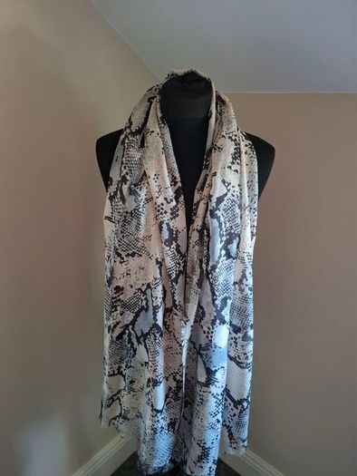 scarf