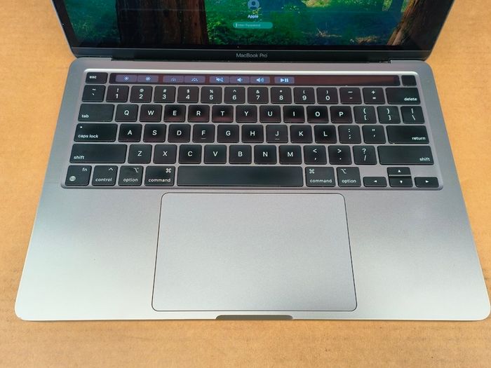 2020 MacBook Pro 13-inch M1 (A2338) 16GB RAM 500GB SSD Space Gray macOS Sequoia 15.5 , Battery Cycle: 370 (Was MDM Framework)