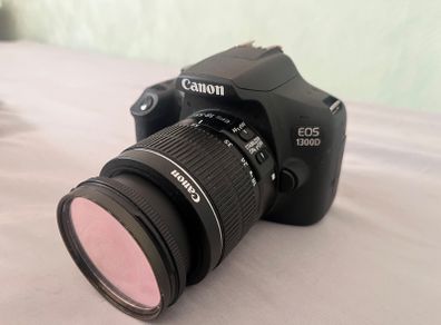 CAMERA (doesn't seem to turn on I know nothing about it)