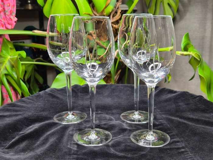 John Rocha Waterford Crystal Wine Glasses Set of 4 Signature Cut