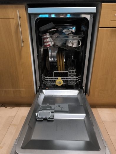 Powerpoint 10 Place 9 Litre Dishwasher Silver