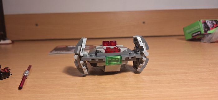 LEGO Star Wars 75224 Sith Infiltrator Microfighter