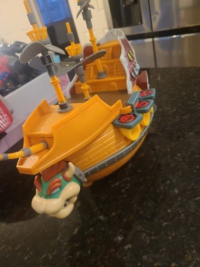 Super Mario Playset Bowser's Airship