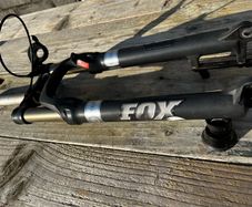 fox front shocks