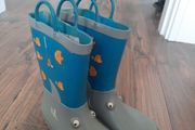 Wellies sharks boys size 1UK