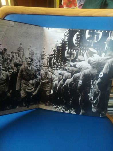 Britain At War 1939-1945 - Richard Overy