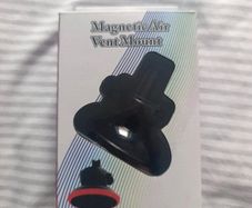 Magnetic phone holder for driving