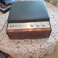 vintage hmv record player