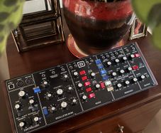 Behringer Model D