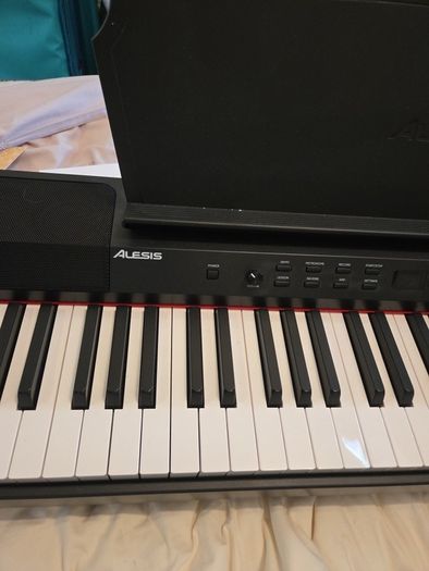e-piano Alesis Prestige Artist