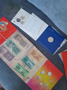 few coins and notes