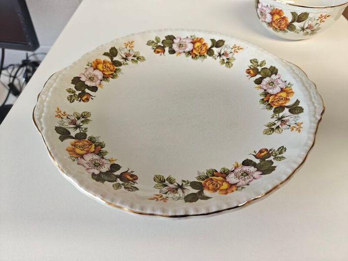 Vintage English Ironstone Tea Set from Royal Brampton