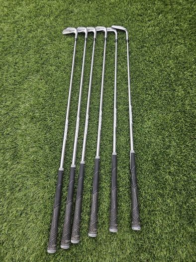 Titleist irons AP2 718 for sale
