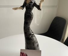 Ayelet Lalor Vintage Black Diva