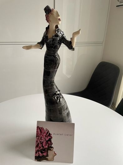 Ayelet Lalor Vintage Black Diva