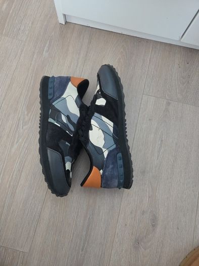 valentino trainers