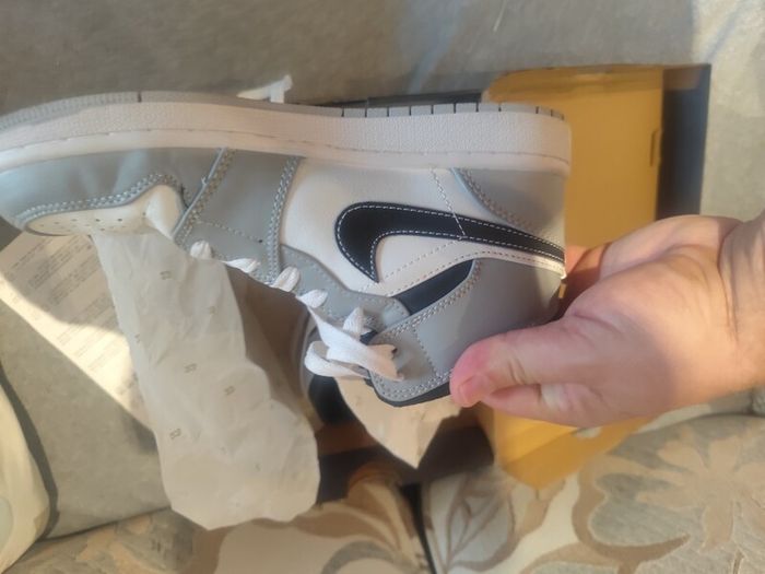 Air Jordan 1 Mid UK 5.5 EUR39