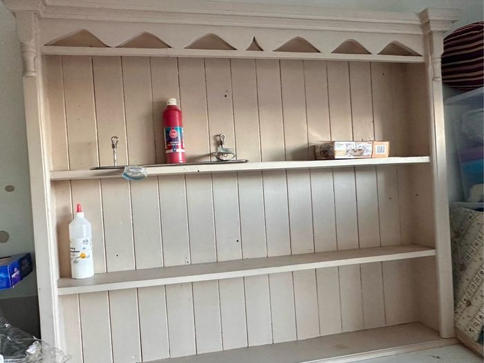 Dresser display unit