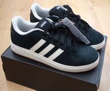 Adidas Suede sneakers | Size 5.5-6 UK | Brand New