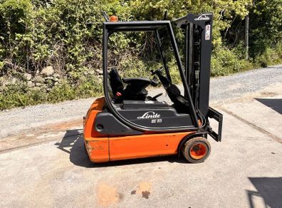 Linde E18 Electric Forklift
