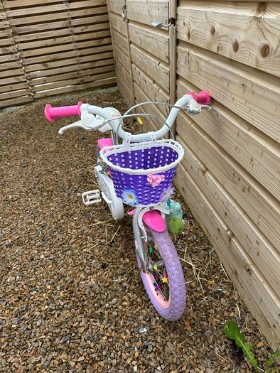 Girls bike