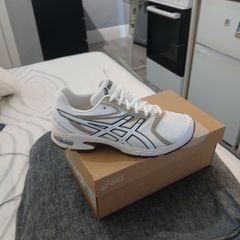 Asics Gel Ds Trainers Brand New Size 6