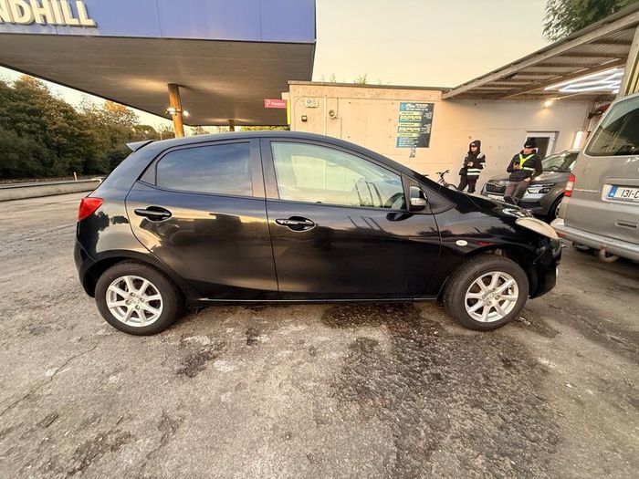 Mazda Demio 2012