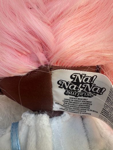 Na! Na! Na! Surprise Lila Lamb Teens Fashion Doll  aprox. 11" Used Please see photos