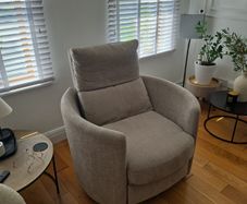 Fama swivel chair
