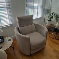 Fama swivel chair