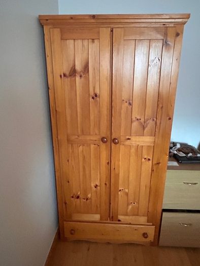 Solid pine Wardrobe
