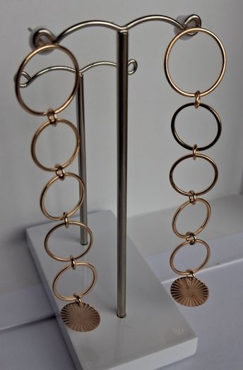 Elegant Gold Starburst Disc & Link Earrings